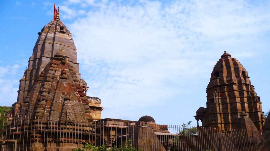 Omkareshwar-Jyotirlinga-Shiva-Temple-Khandwa-MadhyaPradesh